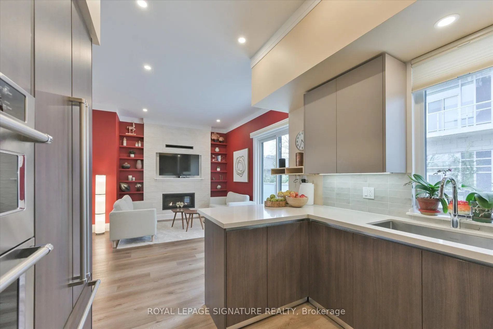 115 High Street W, #1