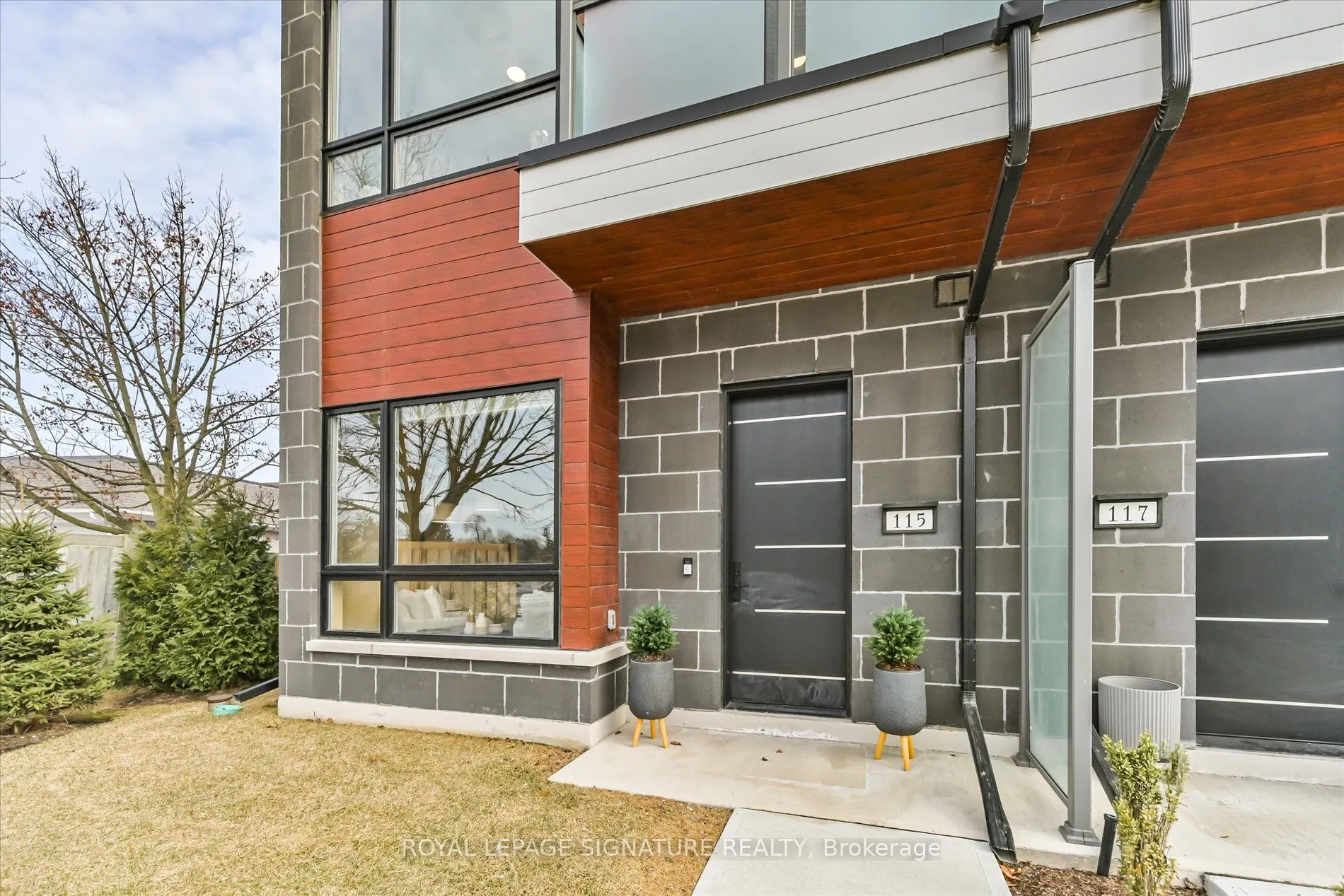 115 High Street W, #1