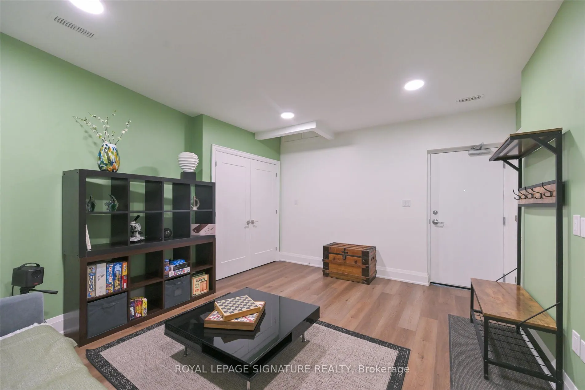 115 High Street W, #1