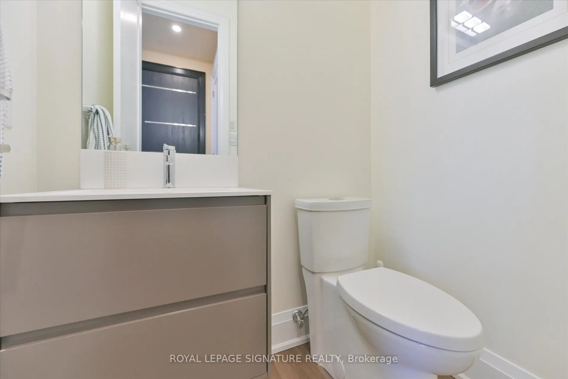 115 High Street W, #1