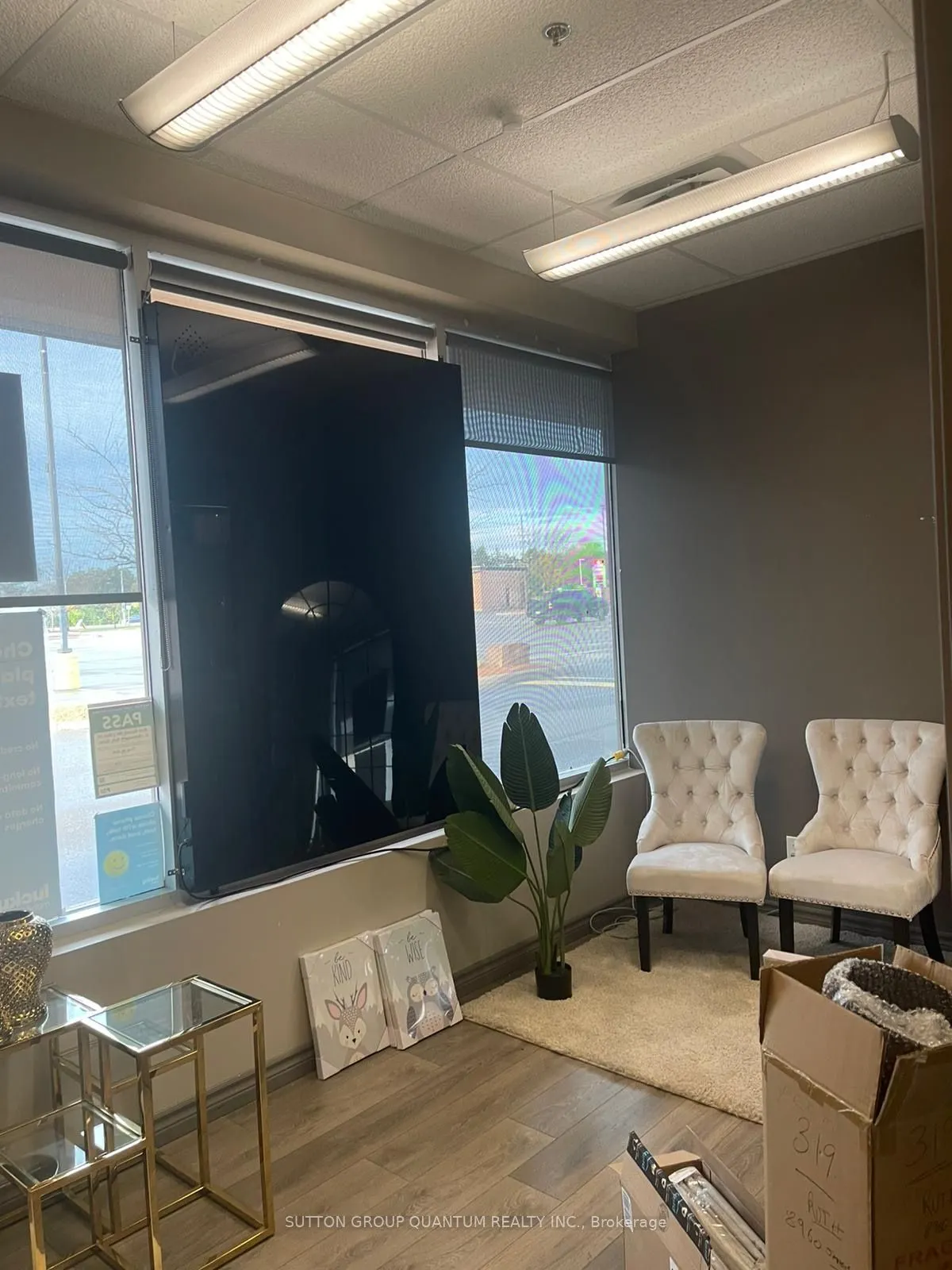 1 QUEENSGATE Boulevard, #Unit 10