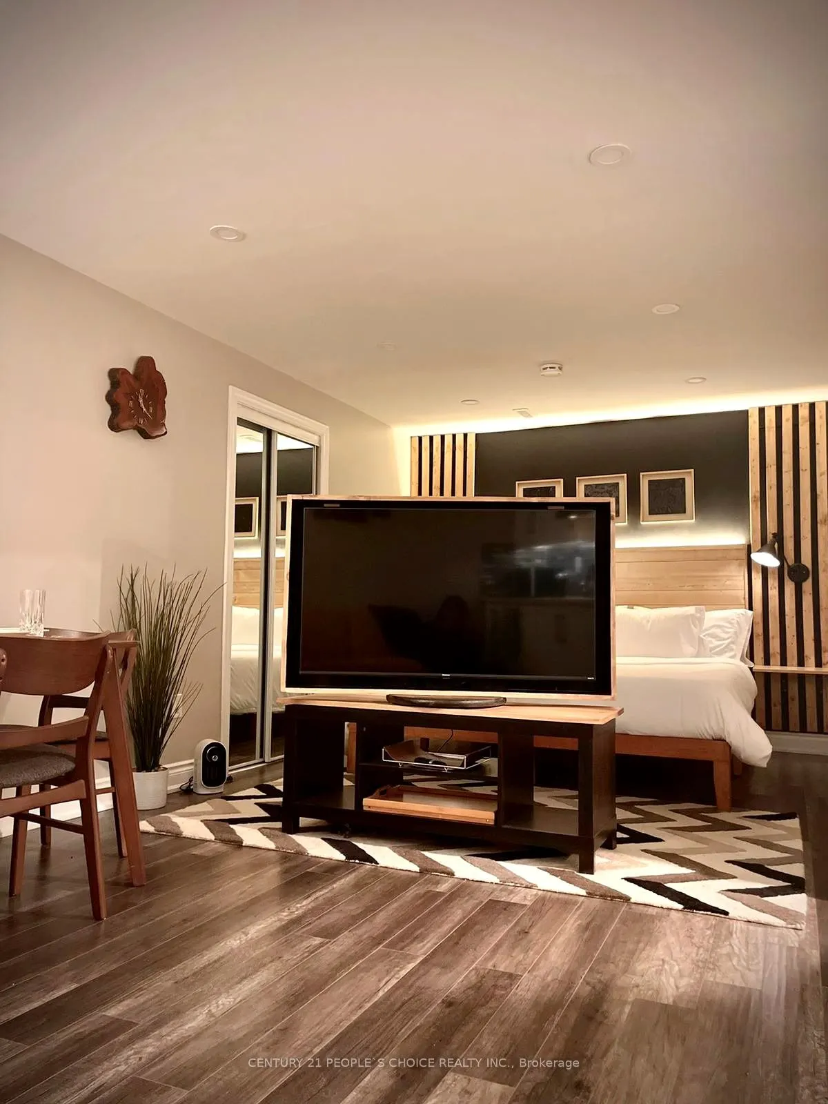 657 Thompson Road S, #BSMT