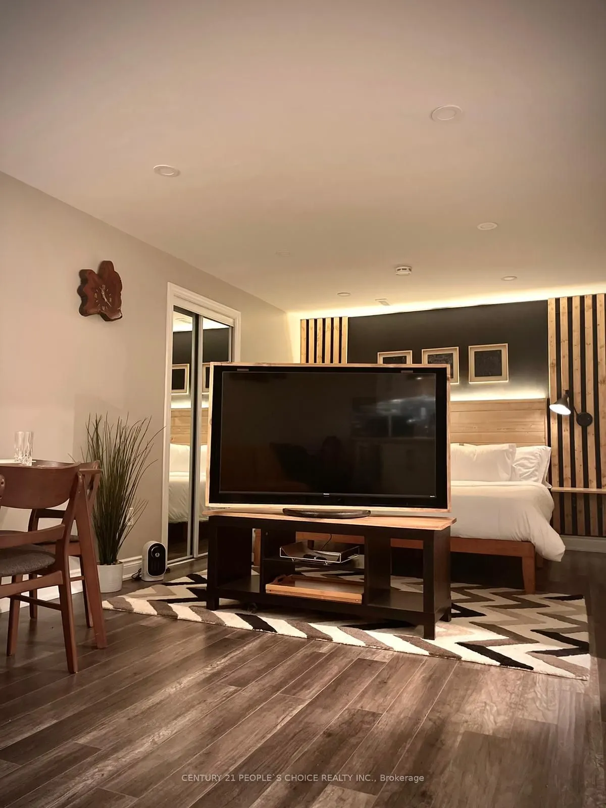 657 Thompson Road S, #BSMT