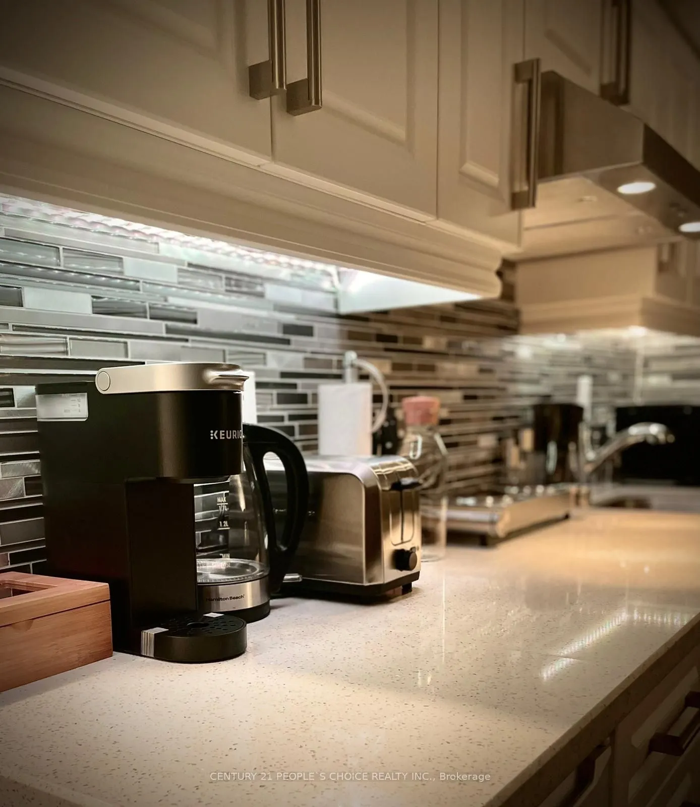 657 Thompson Road S, #BSMT