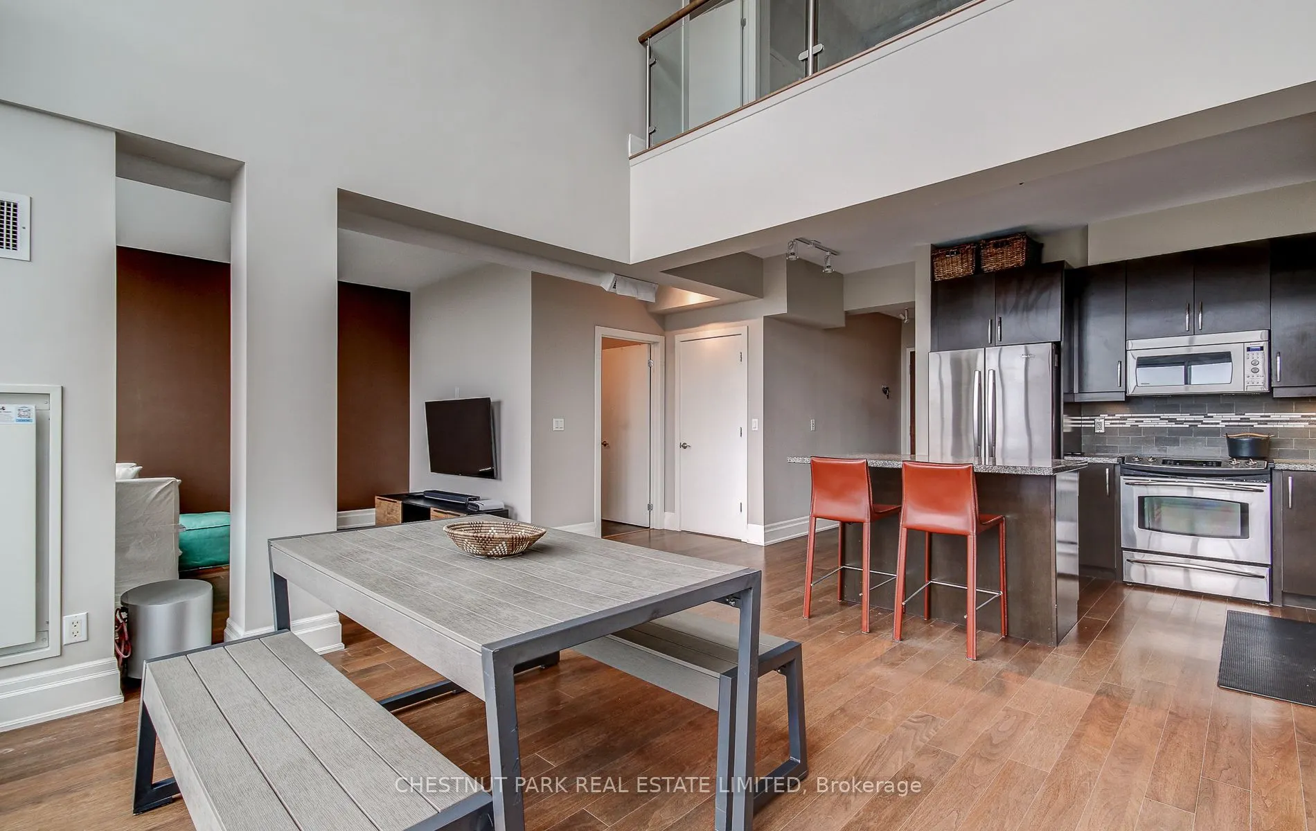 2 Fieldway Road, #PH 05