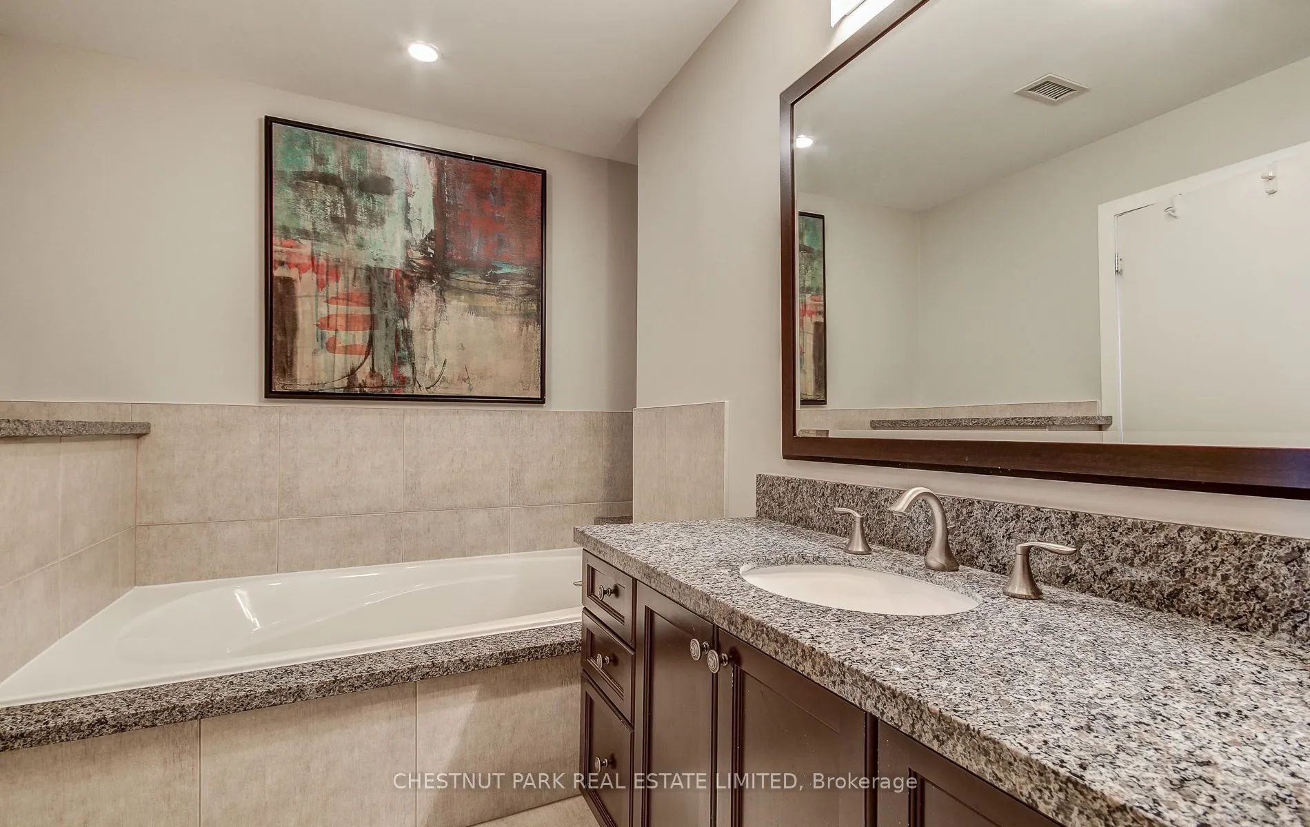 2 Fieldway Road, #PH 05