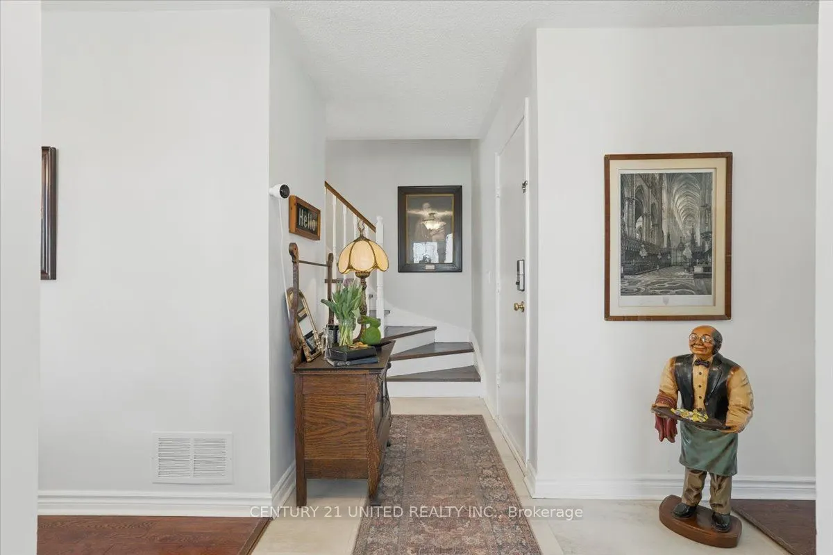 58 Heathcliffe Square, #58