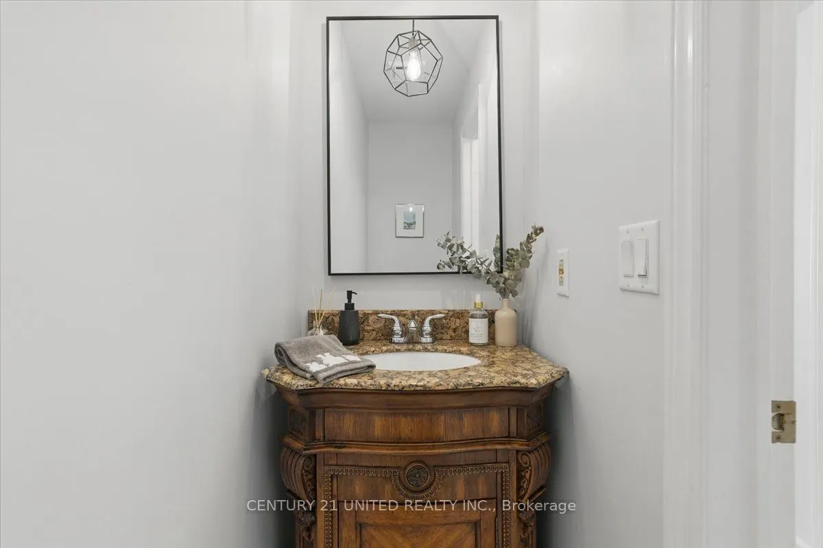 58 Heathcliffe Square, #58