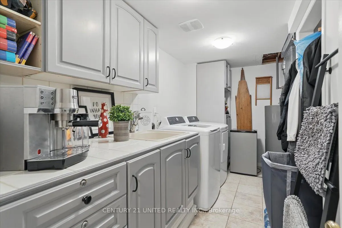 58 Heathcliffe Square, #58