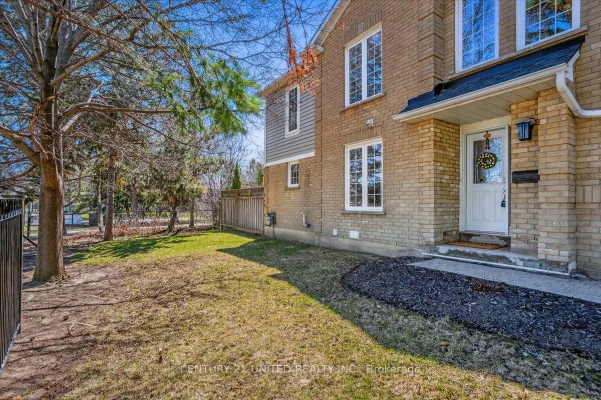 58 Heathcliffe Square, #58