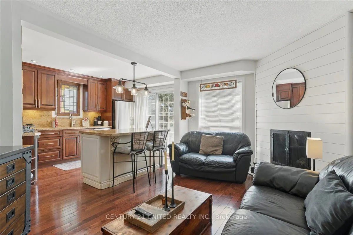 58 Heathcliffe Square, #58