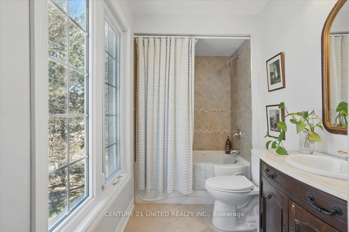 58 Heathcliffe Square, #58