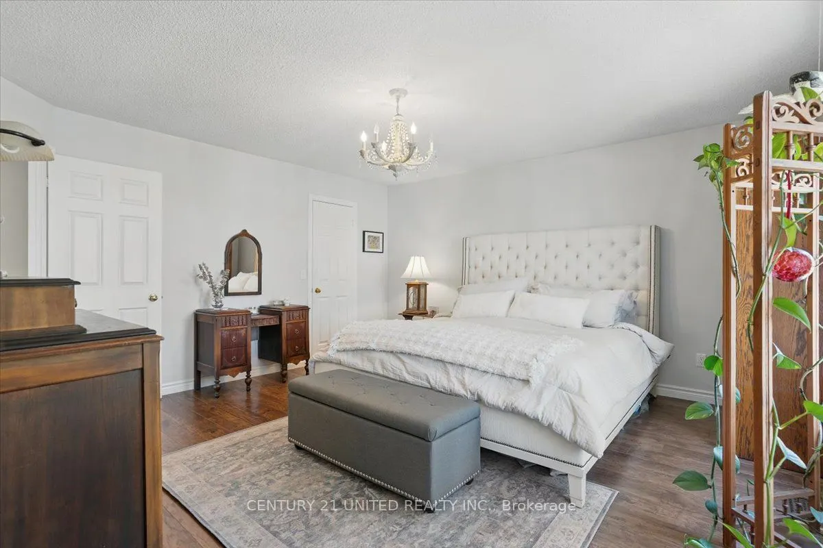 58 Heathcliffe Square, #58