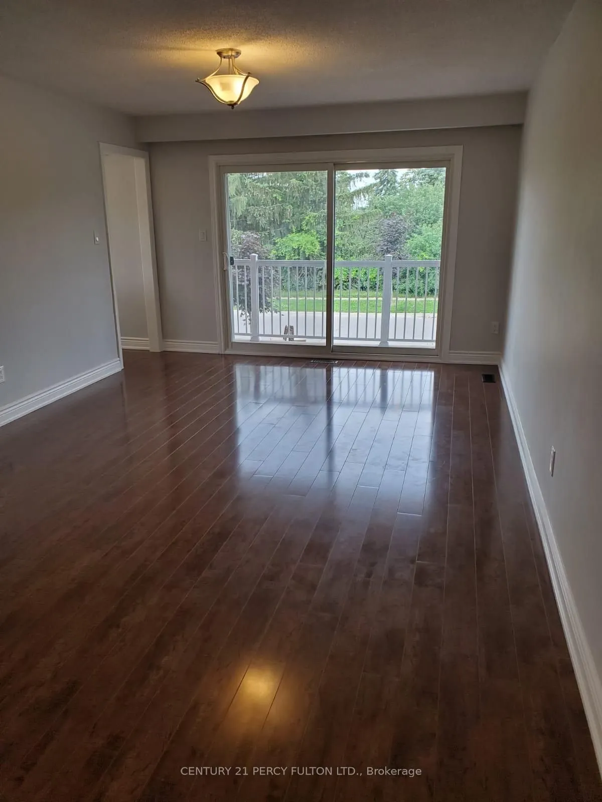 101 Simmons Boulevard, #Main