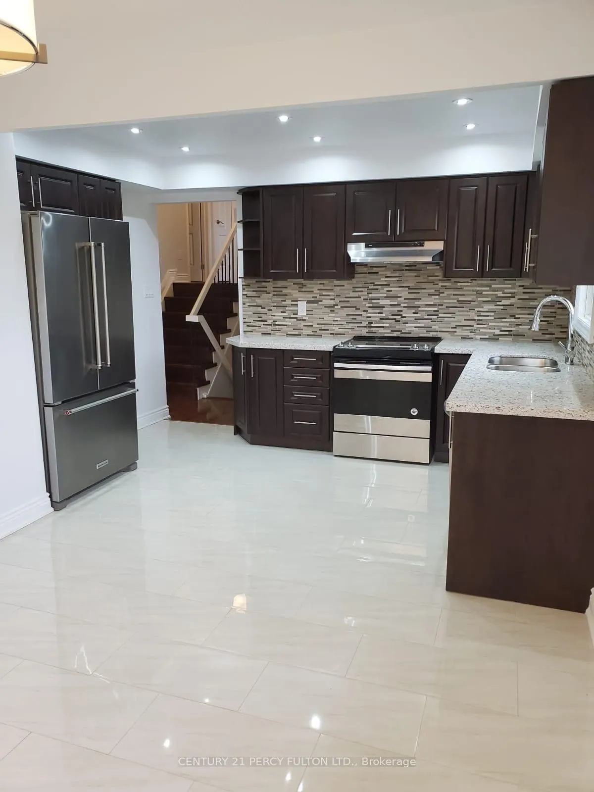 101 Simmons Boulevard, #Main