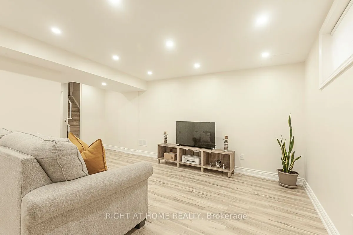 745 Farmstead Drive, #59