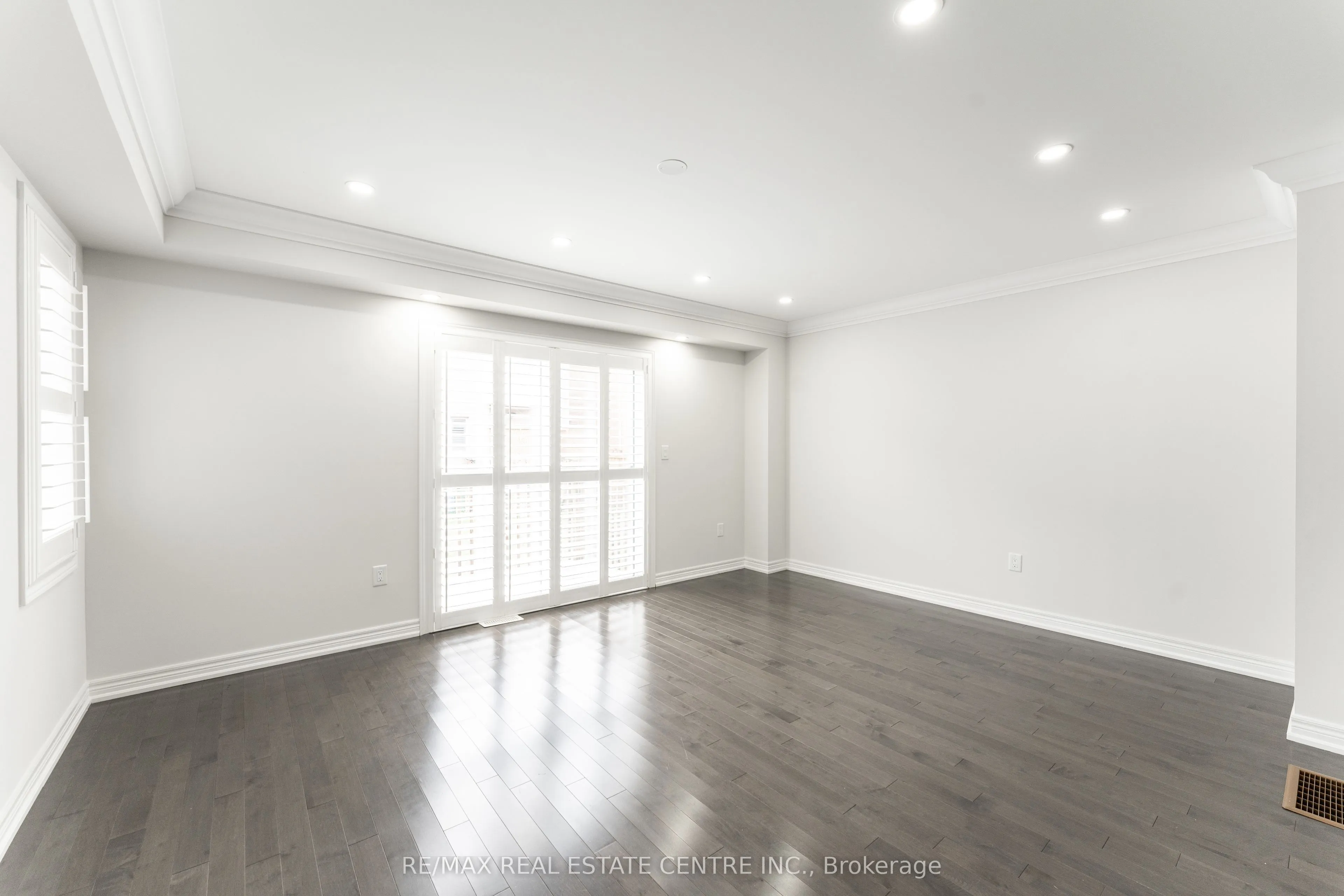 3970 Thomas Alton Boulevard