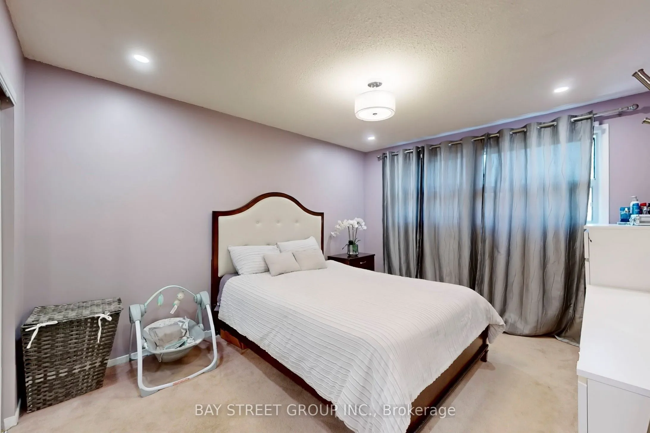 6119 Wabukayne Court