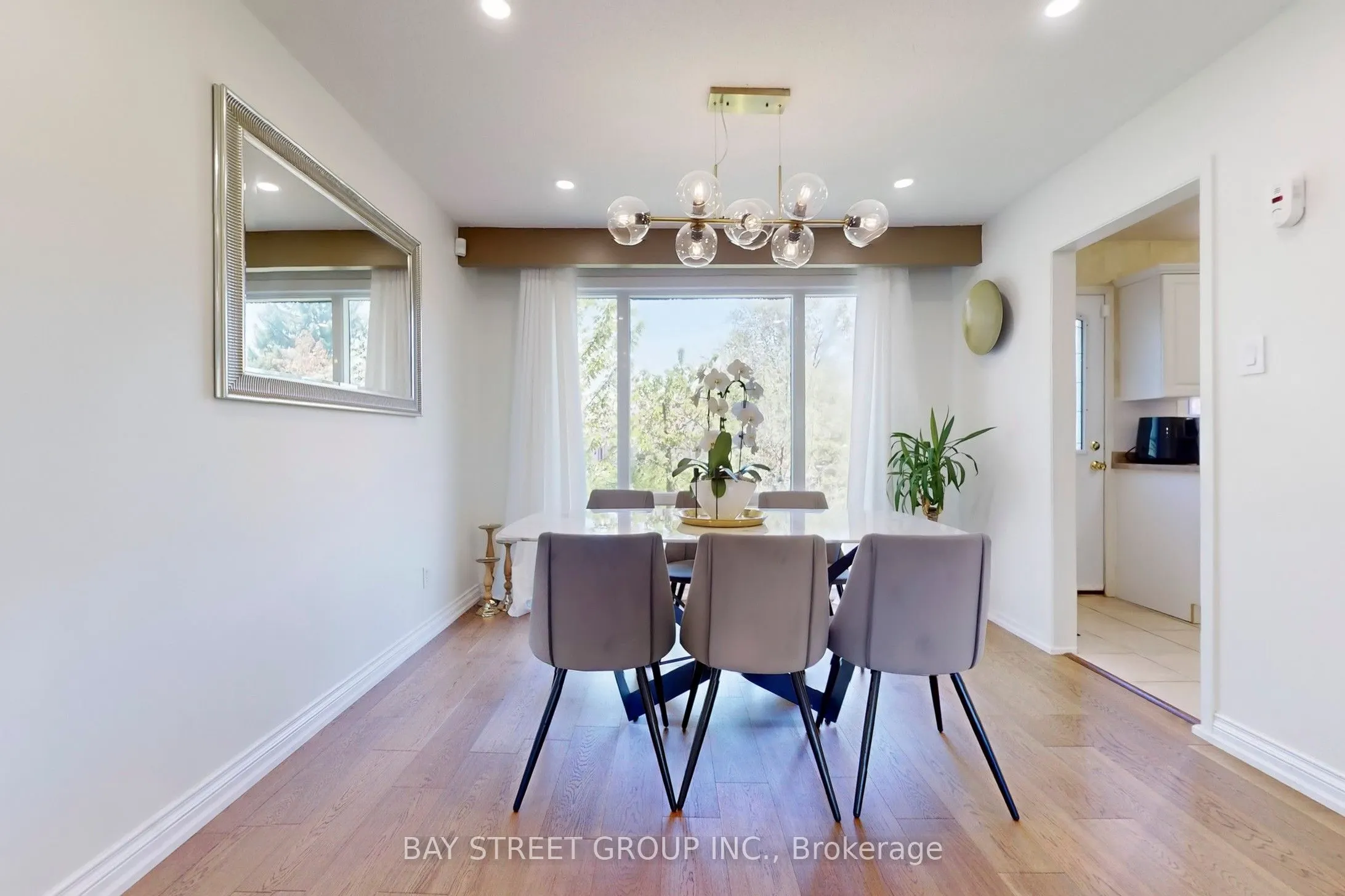 6119 Wabukayne Court