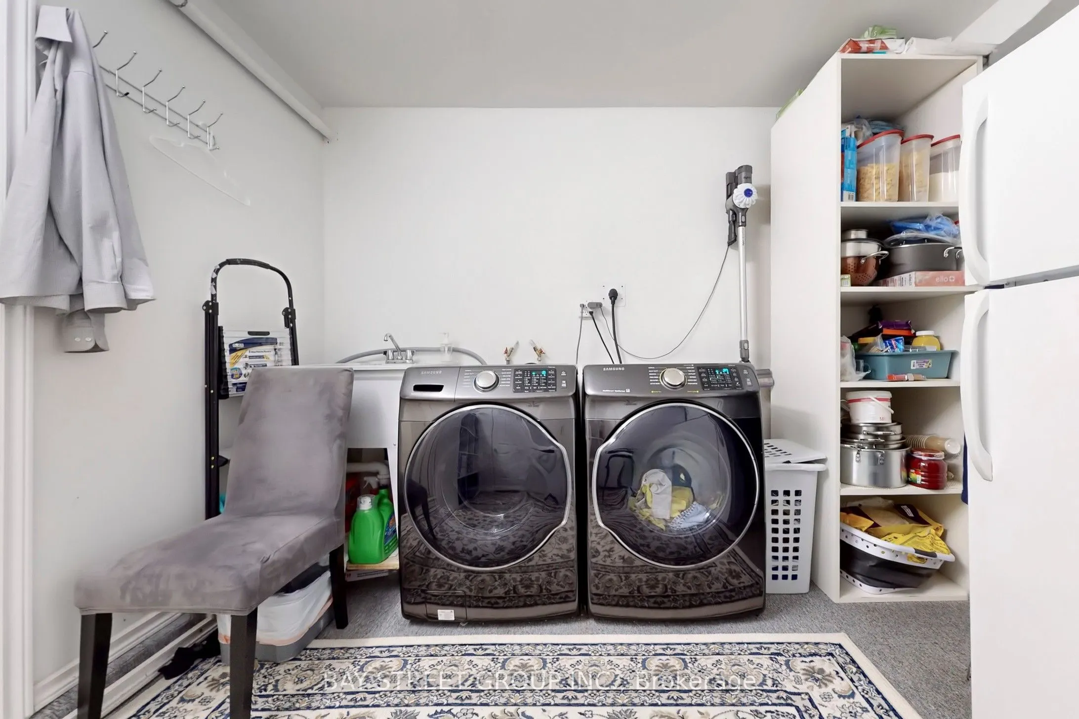 6119 Wabukayne Court