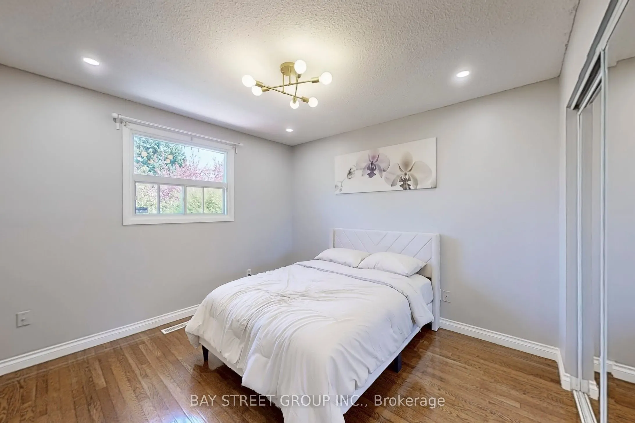 6119 Wabukayne Court