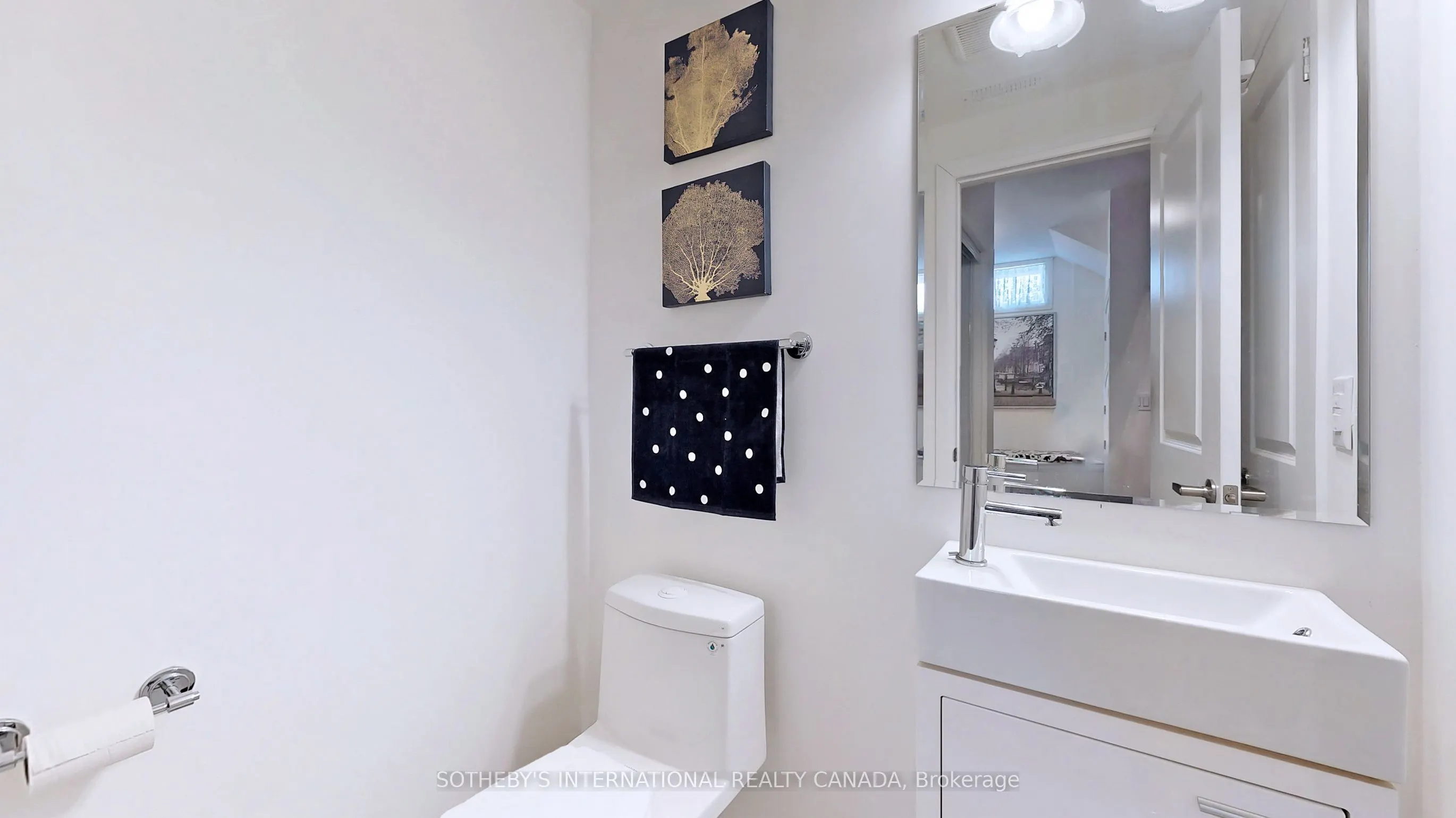 27 Thomas Mulholland Drive