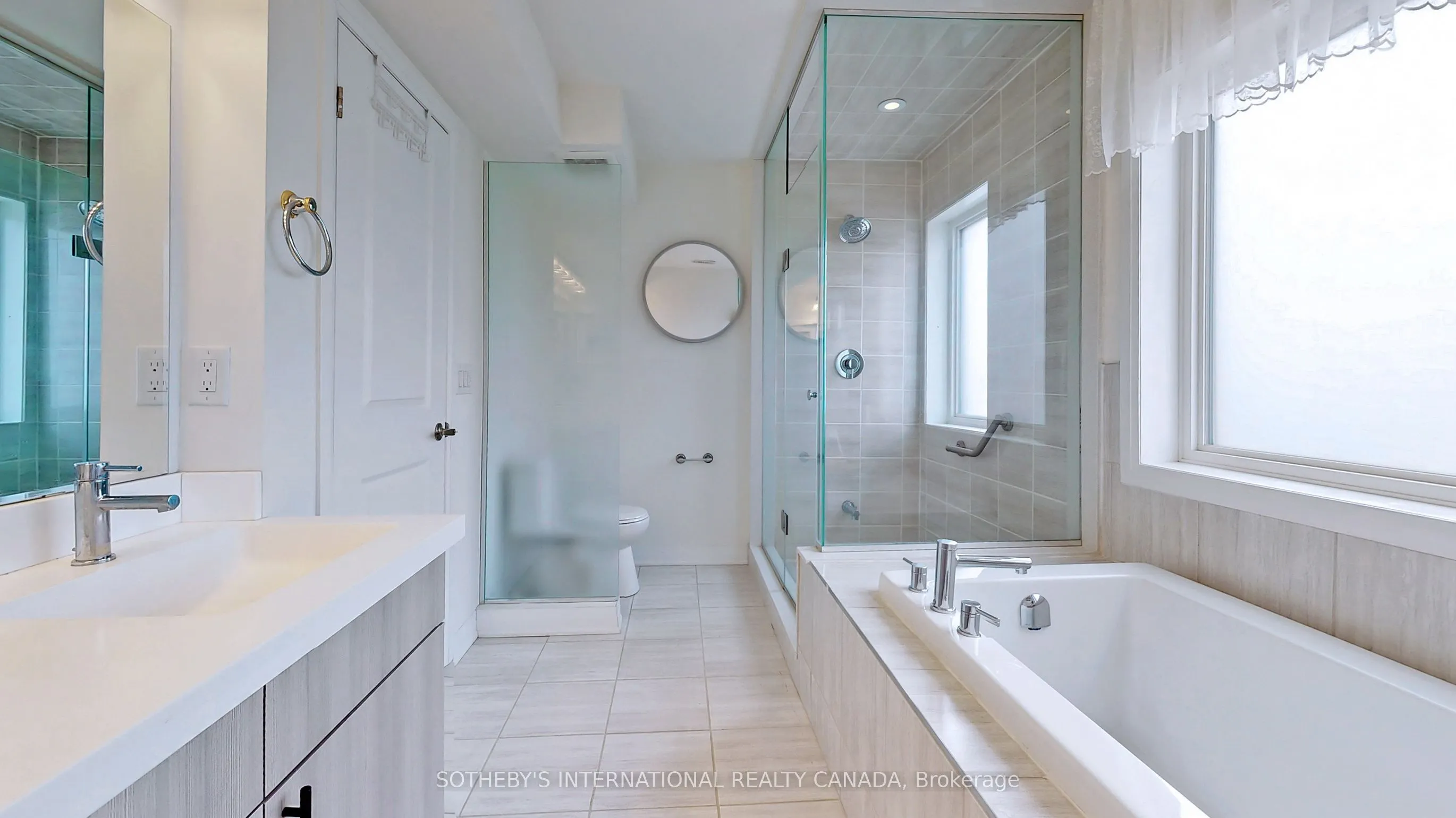 27 Thomas Mulholland Drive