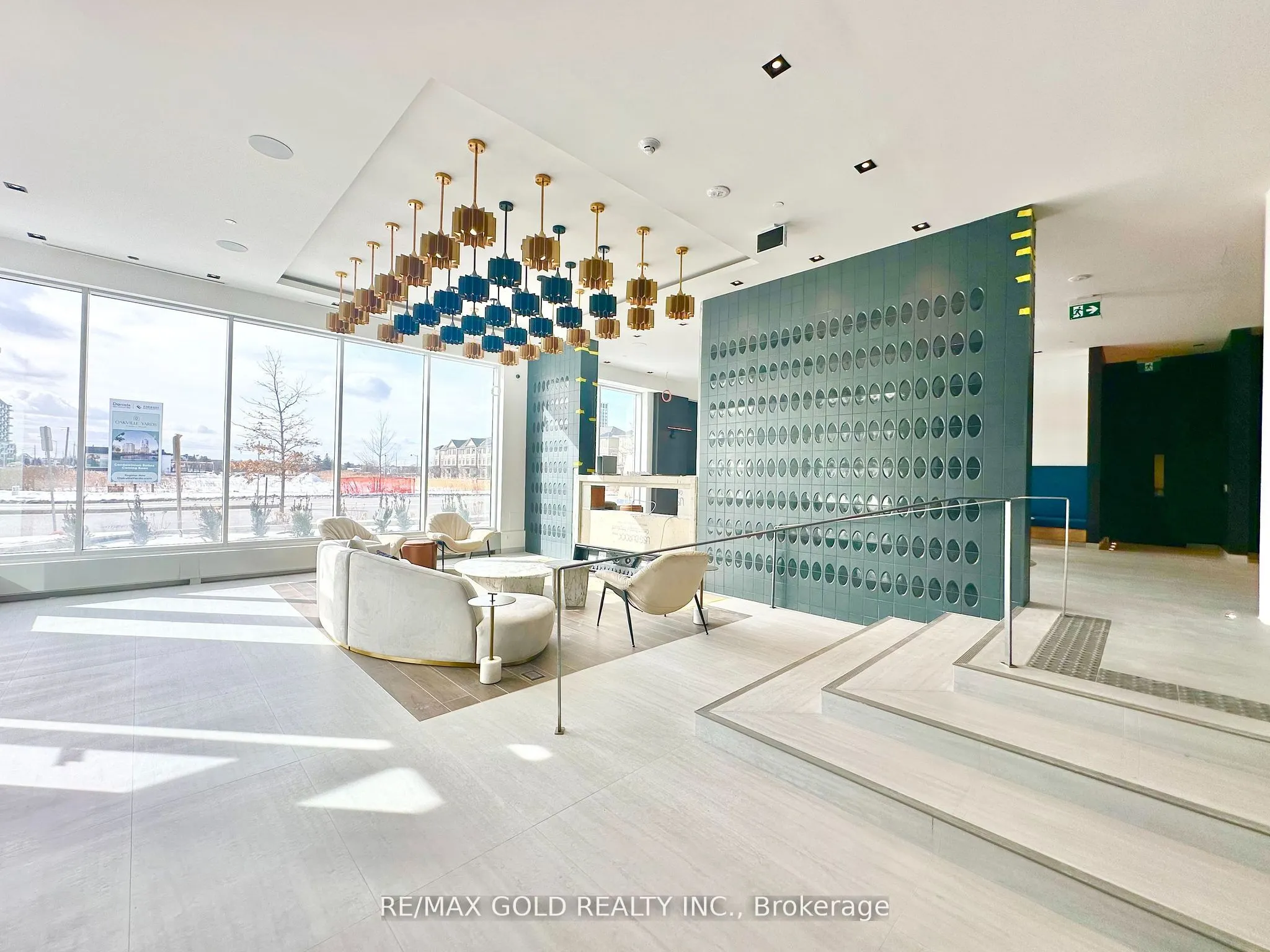 412 Silver Maple Road, #403