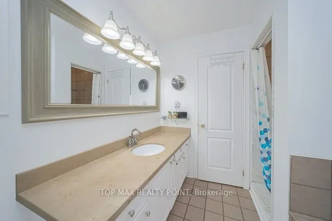 38 Hillpath Crescent