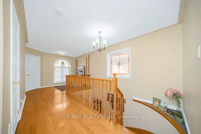 38 Hillpath Crescent