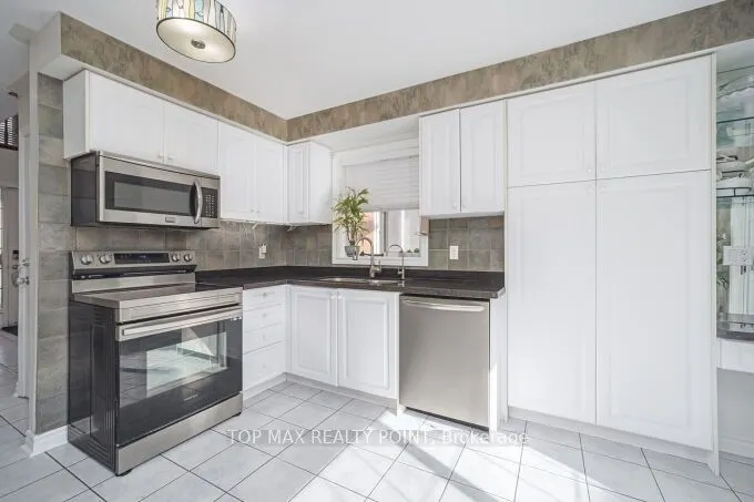 38 Hillpath Crescent