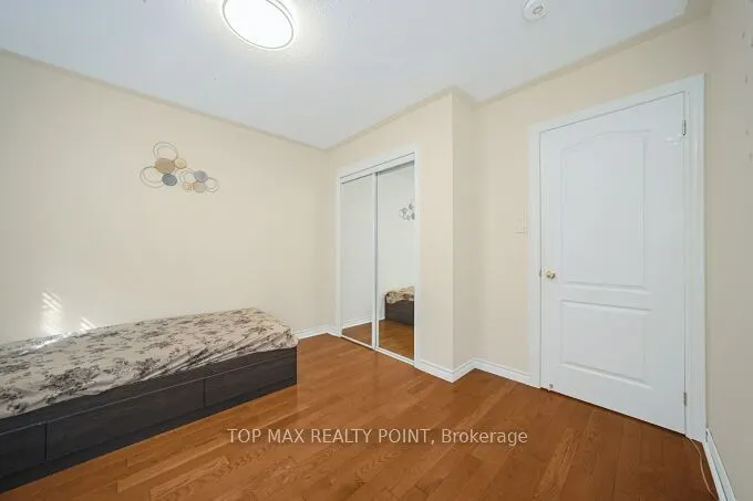 38 Hillpath Crescent