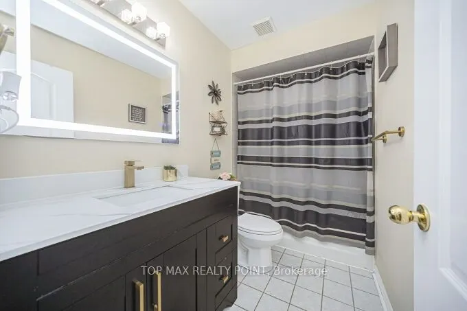 38 Hillpath Crescent