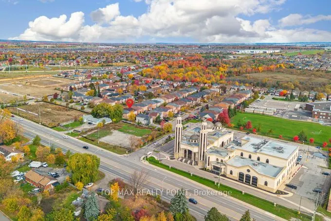 38 Hillpath Crescent