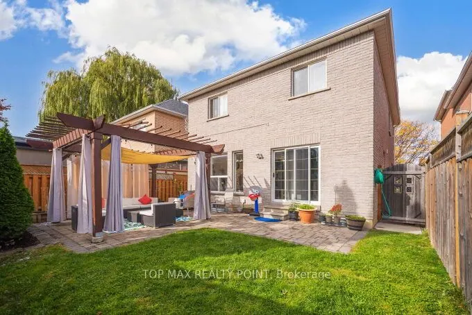 38 Hillpath Crescent