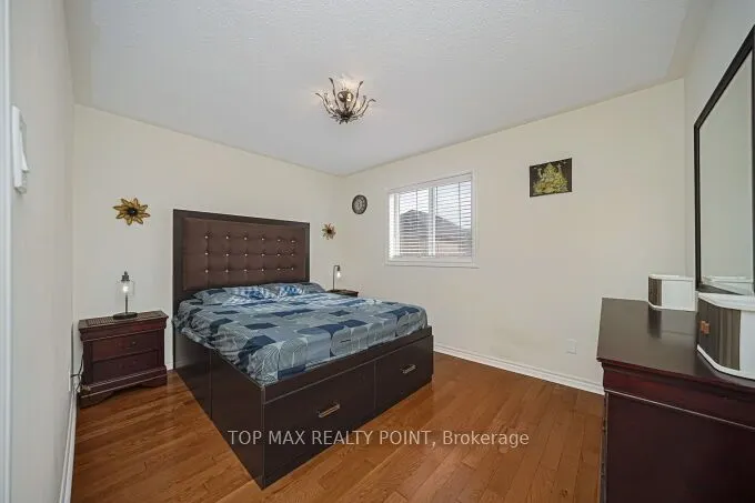 38 Hillpath Crescent