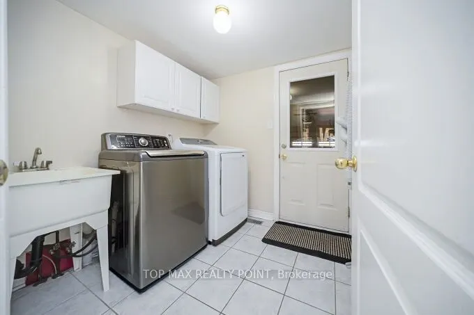 38 Hillpath Crescent