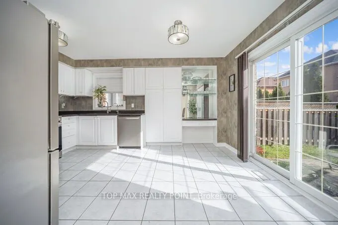 38 Hillpath Crescent