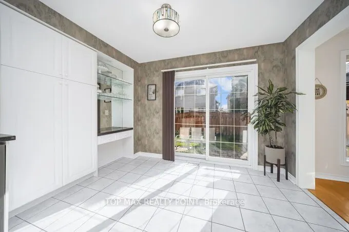 38 Hillpath Crescent