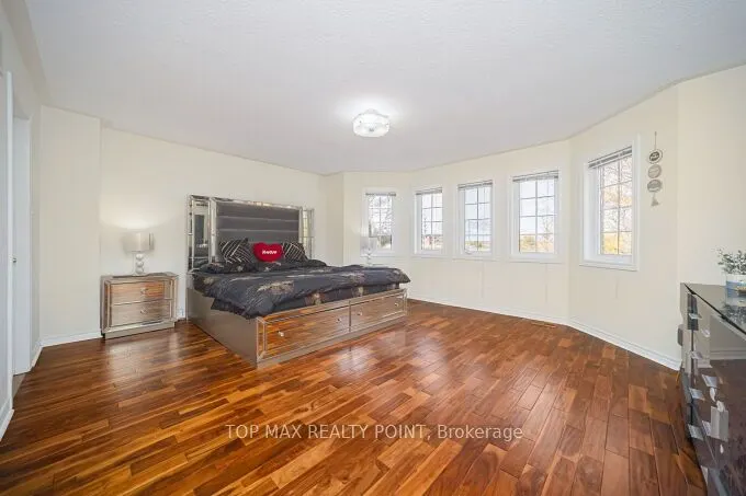 38 Hillpath Crescent