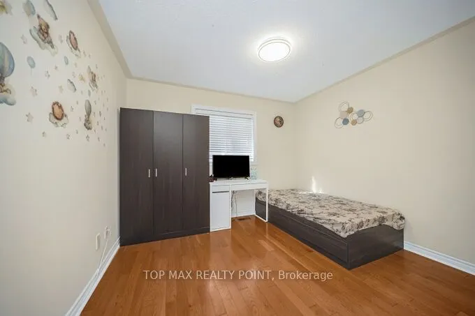 38 Hillpath Crescent