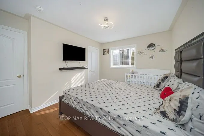 38 Hillpath Crescent