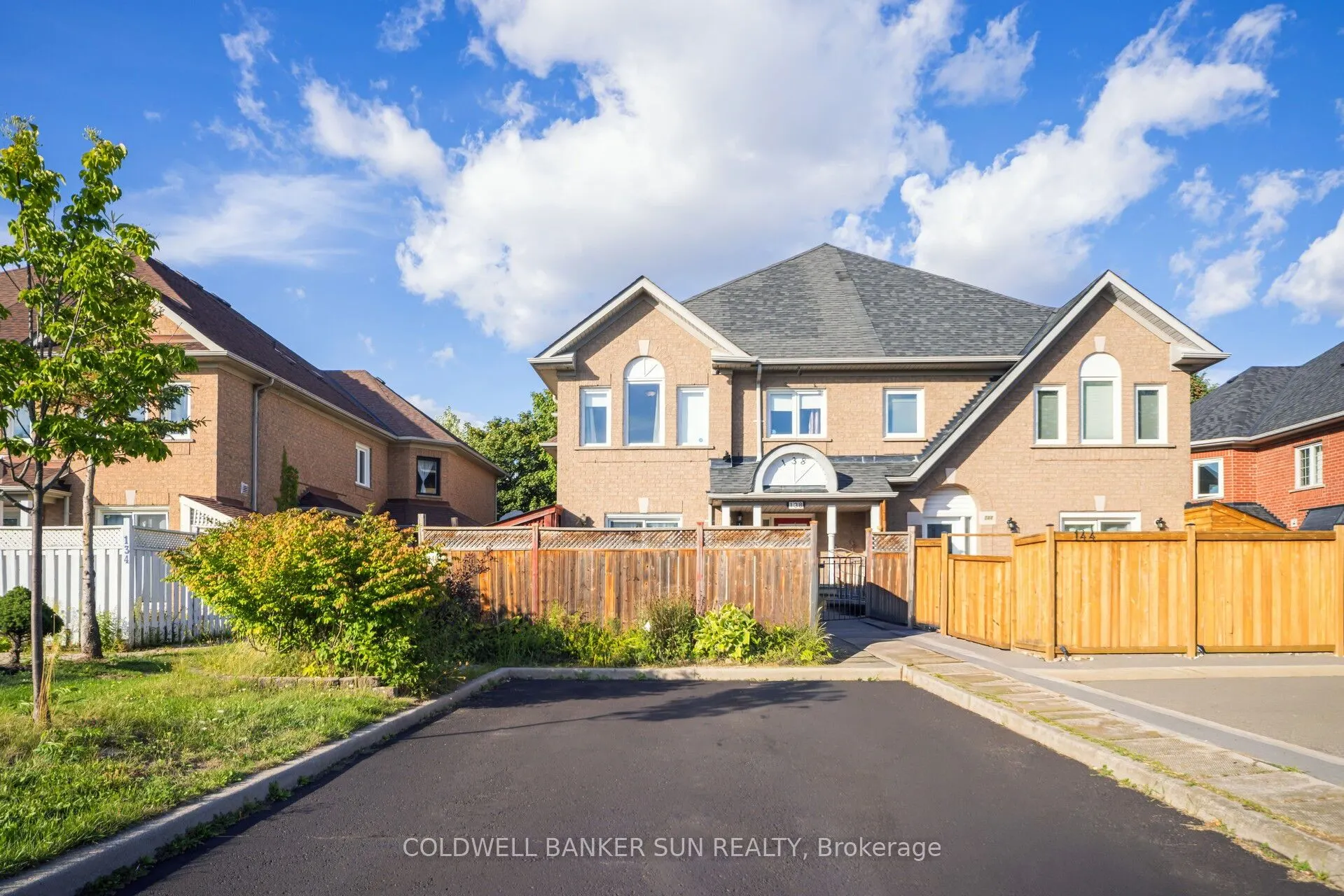 138 Pressed Brick Drive