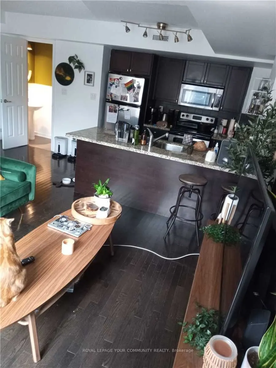 20 Foundry Avenue, #102