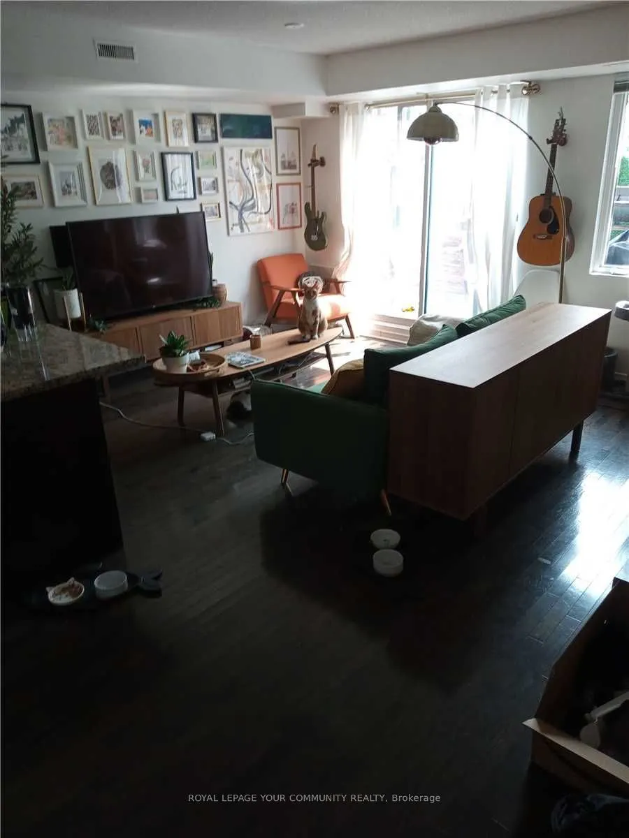 20 Foundry Avenue, #102