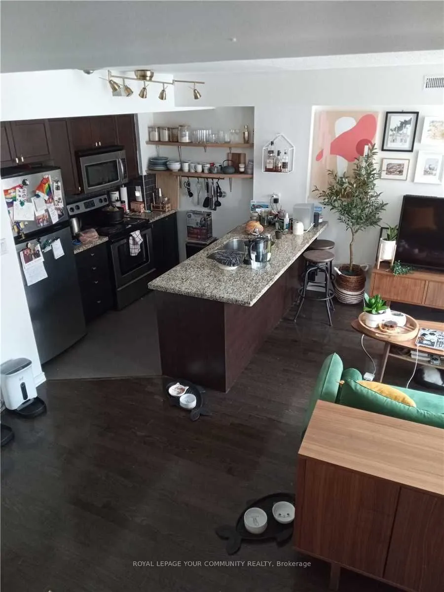 20 Foundry Avenue, #102