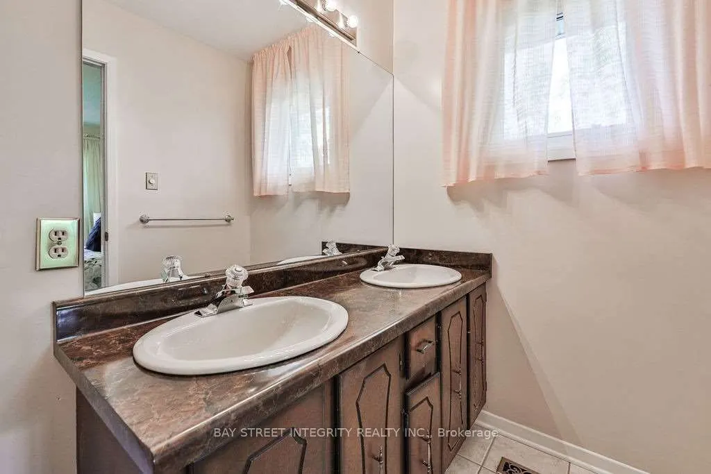 1330 Grand Boulevard