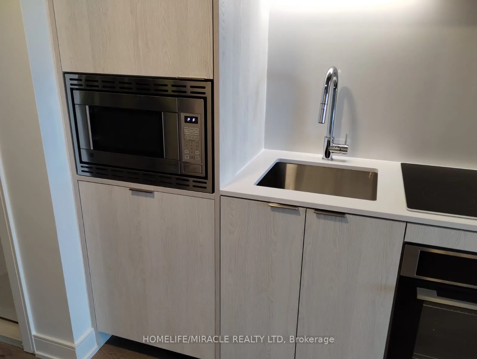 3009 Novar Road, #202