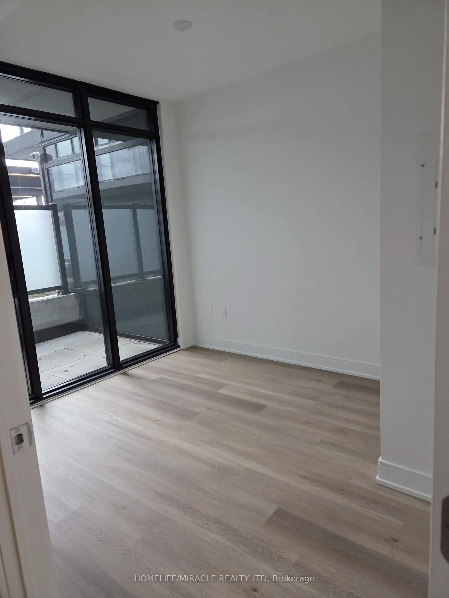 3009 Novar Road, #202