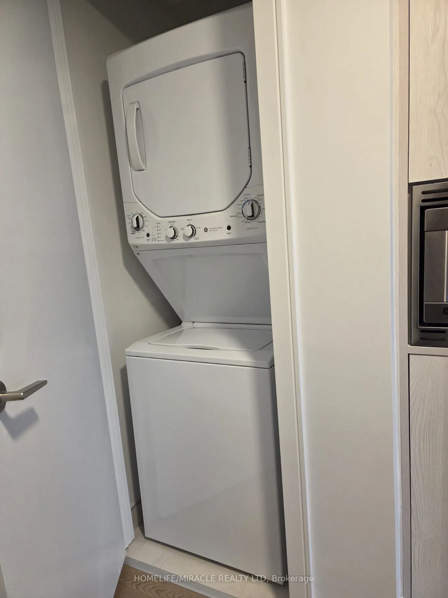 3009 Novar Road, #202